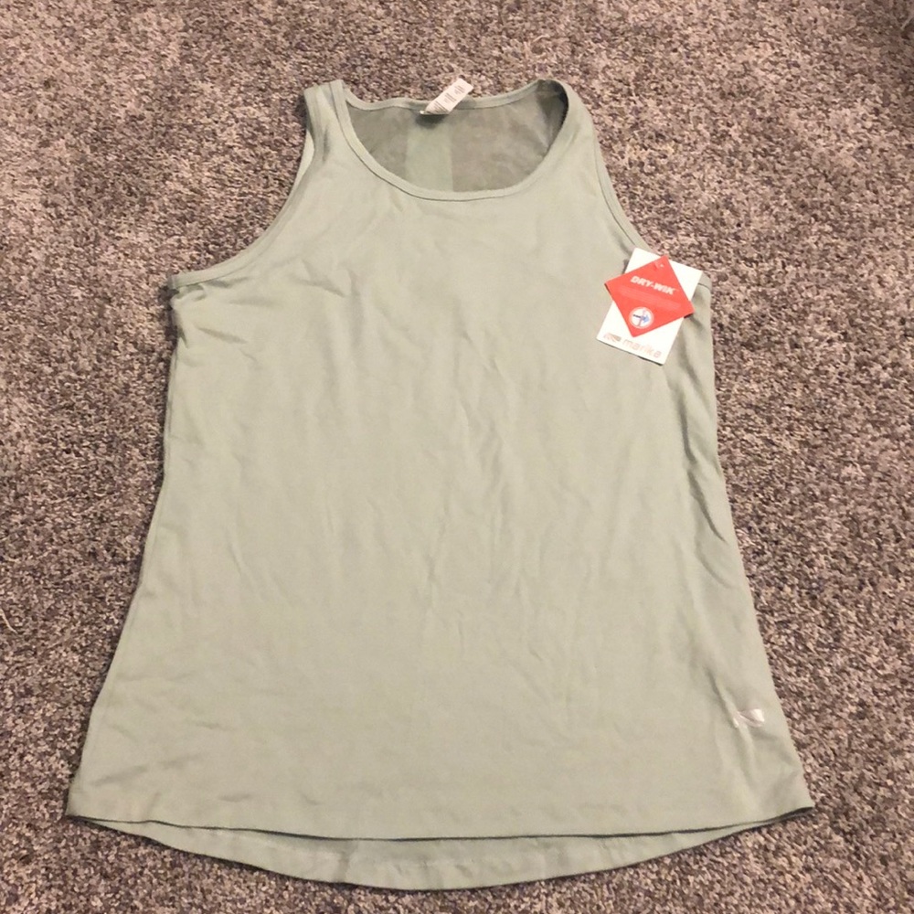 NWT, green tank
